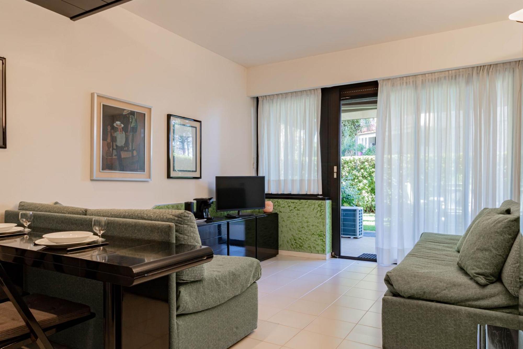 H11 Giada Piscina - Tennis - Parcheggio * San Remo