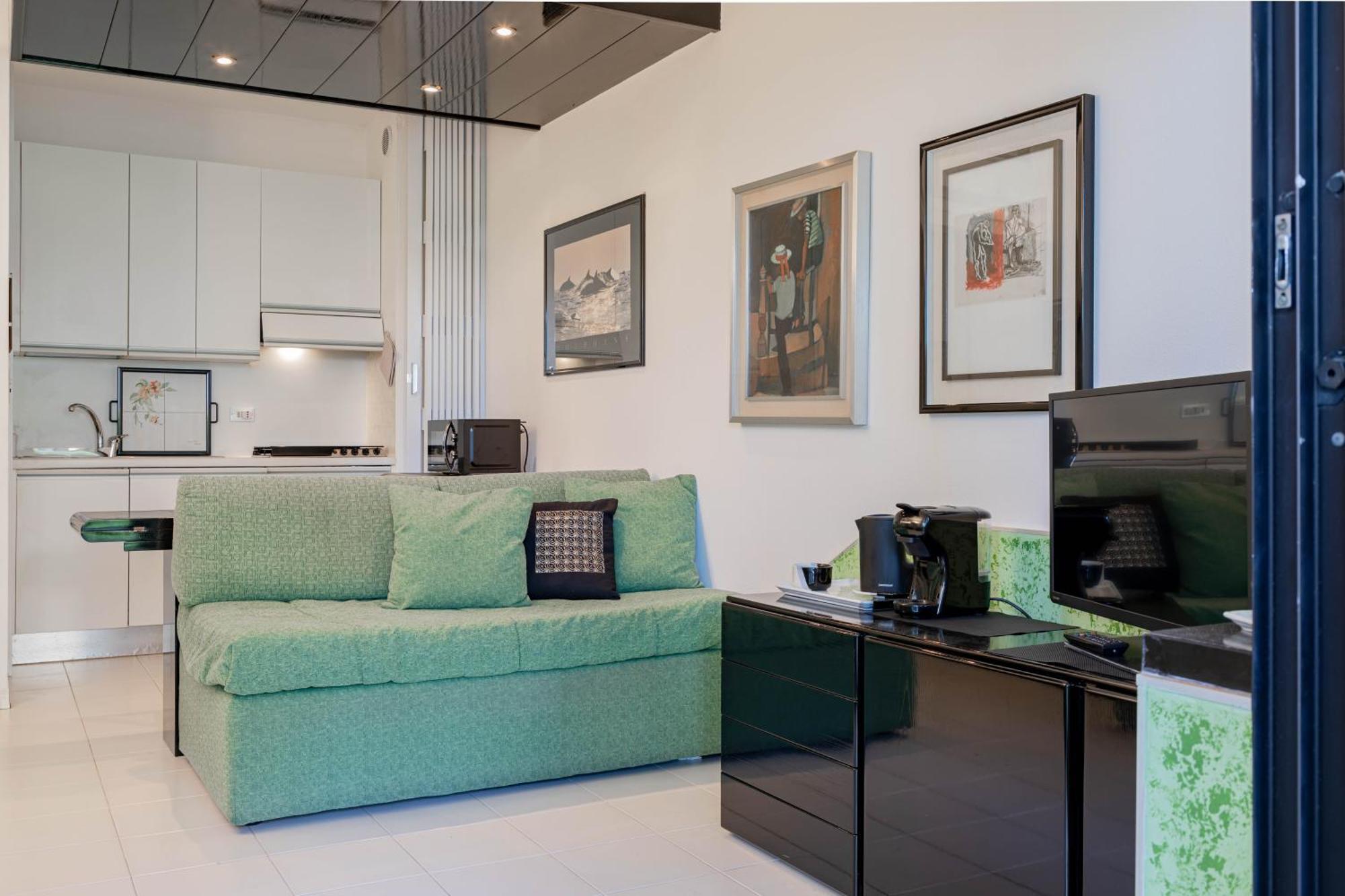 H11 Giada Piscina - Tennis - Parcheggio Appartement