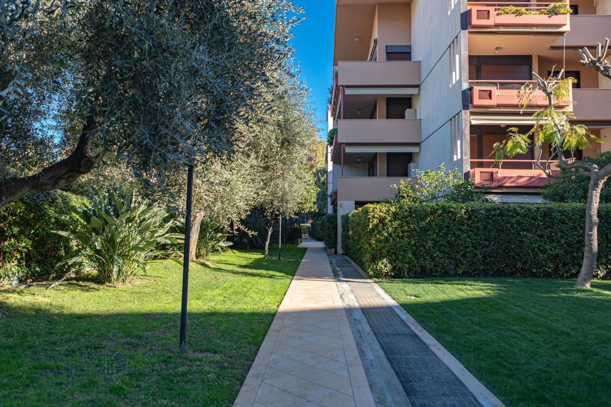 H11 Giada Piscina - Tennis - Parcheggio San Remo